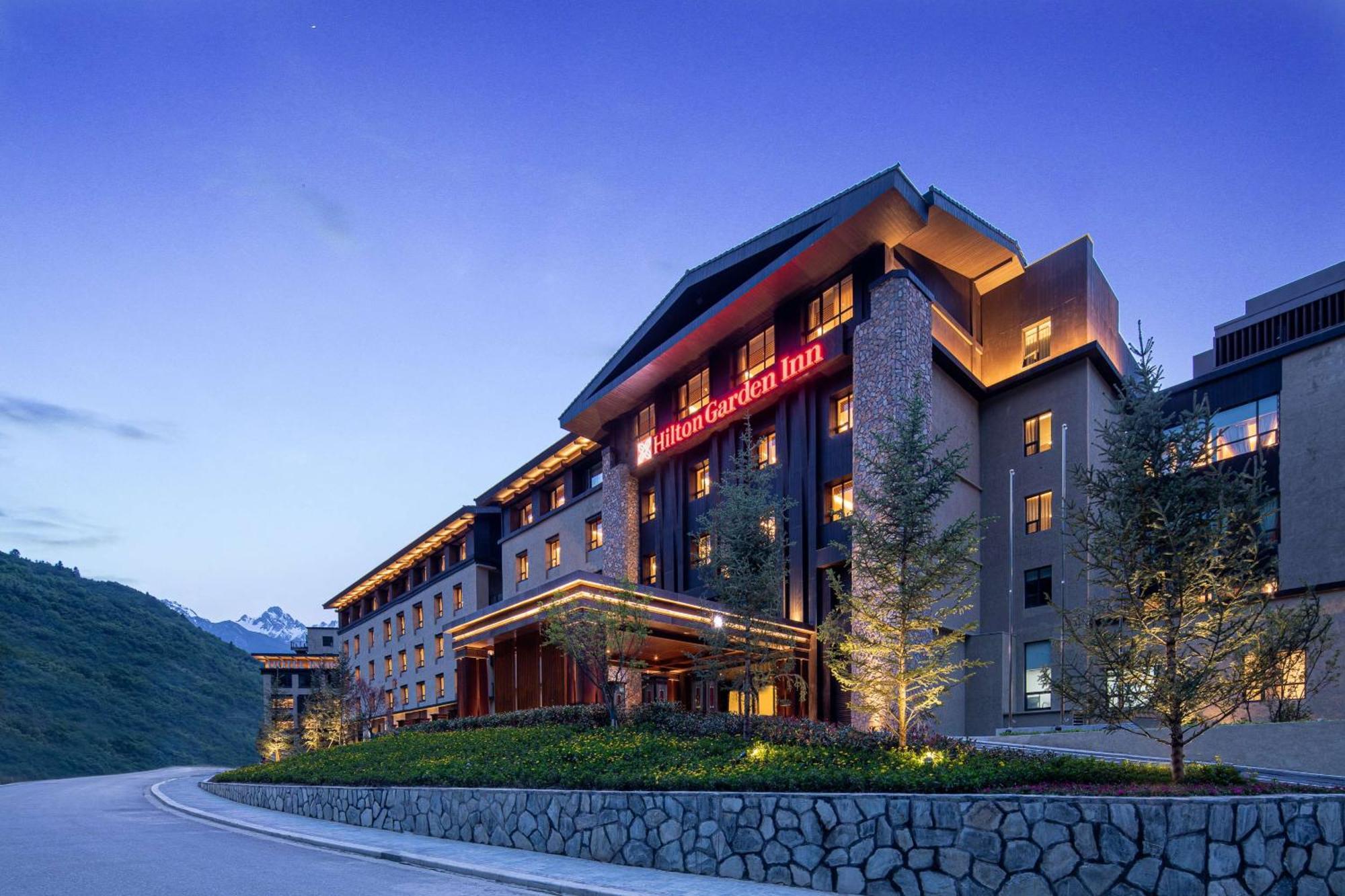 Hilton Garden Inn 九寨溝市 エクステリア 写真